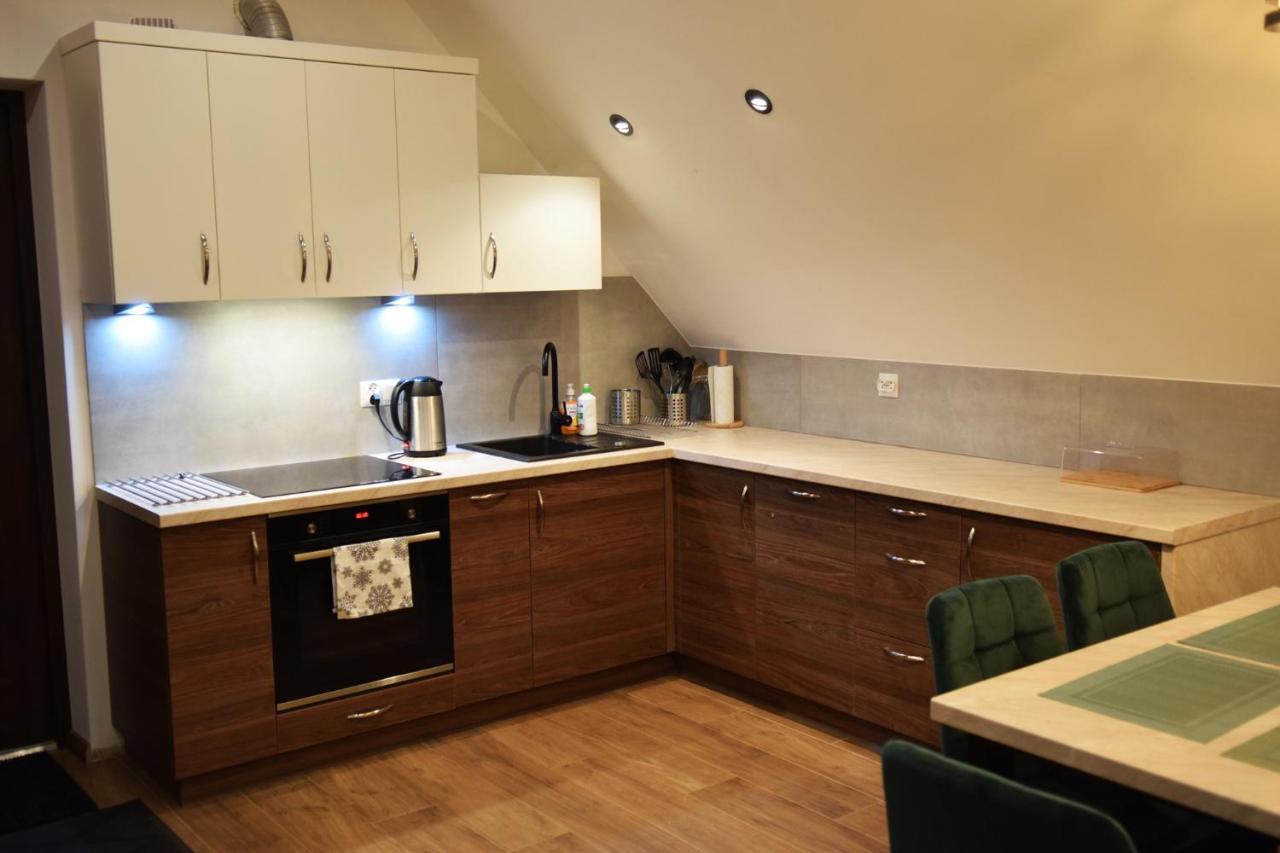 Ceko Apartment *