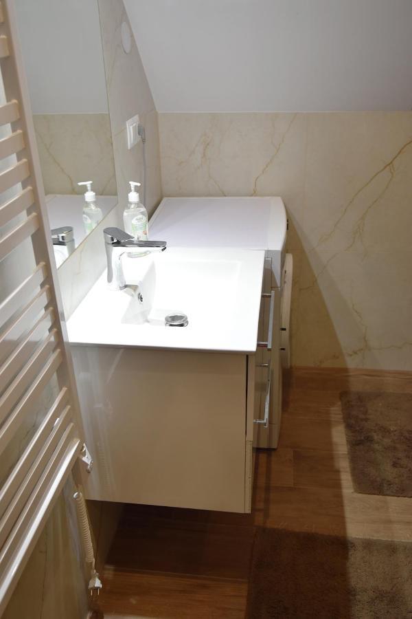 Apartment Ceko *